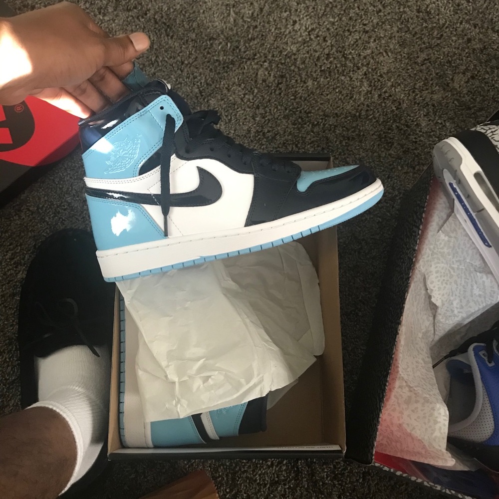 Jordan 1 High “Blue Chill”